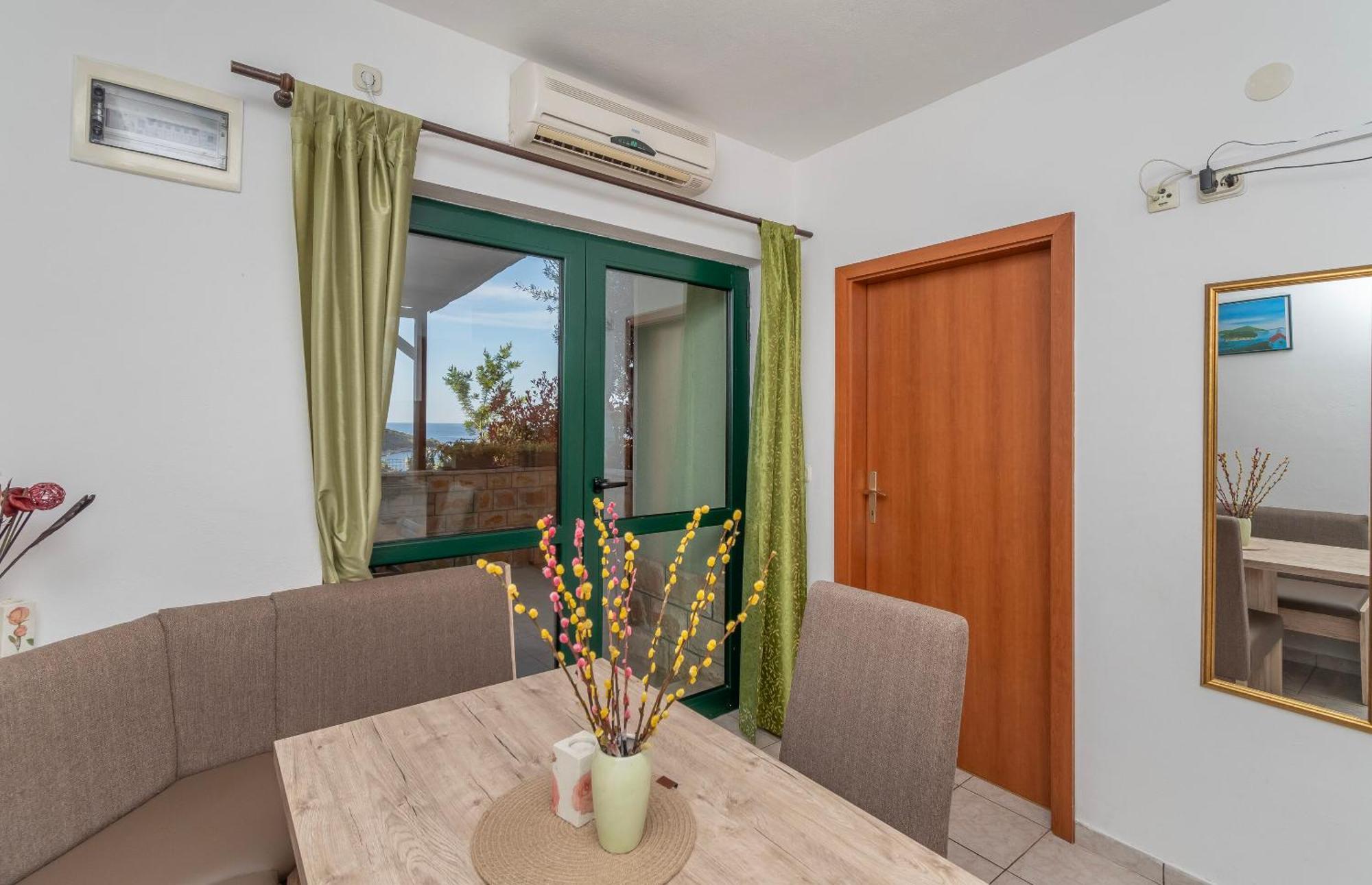 Apartments Toni Maslinica Exterior photo