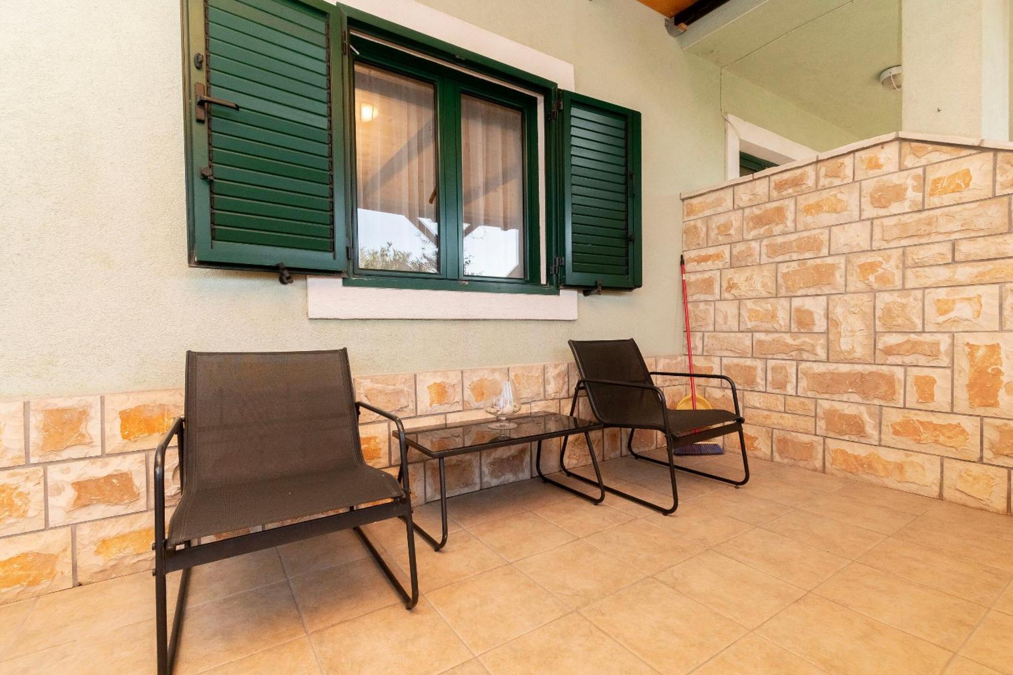 Apartments Toni Maslinica Exterior photo